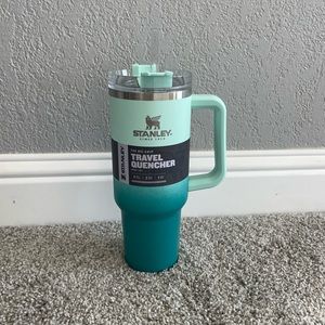 Stanley 40 oz Quencher Tumbler
